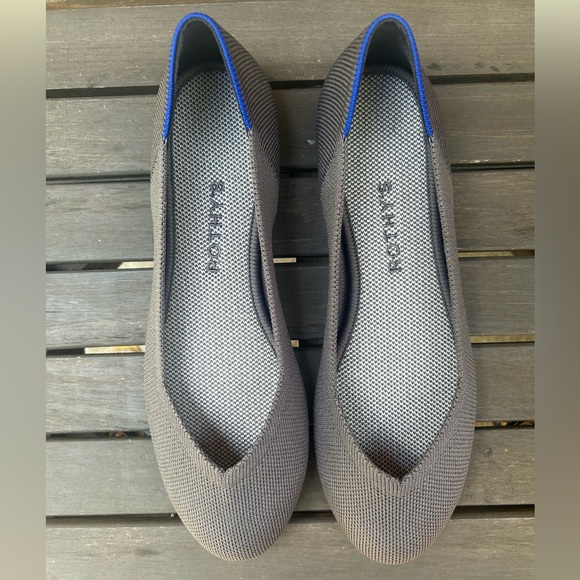 NWB Rothy's Rounded Toe Flat in Pebble Grey Size 8 - Picture 4 of 5